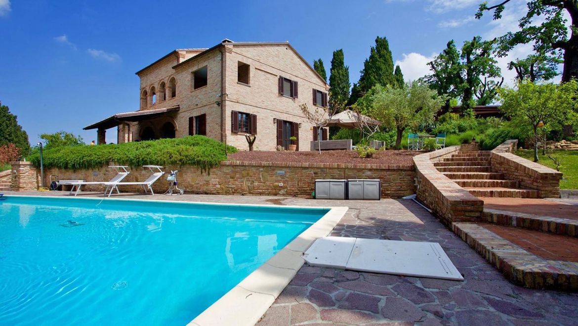 Rolling Hills Italy -