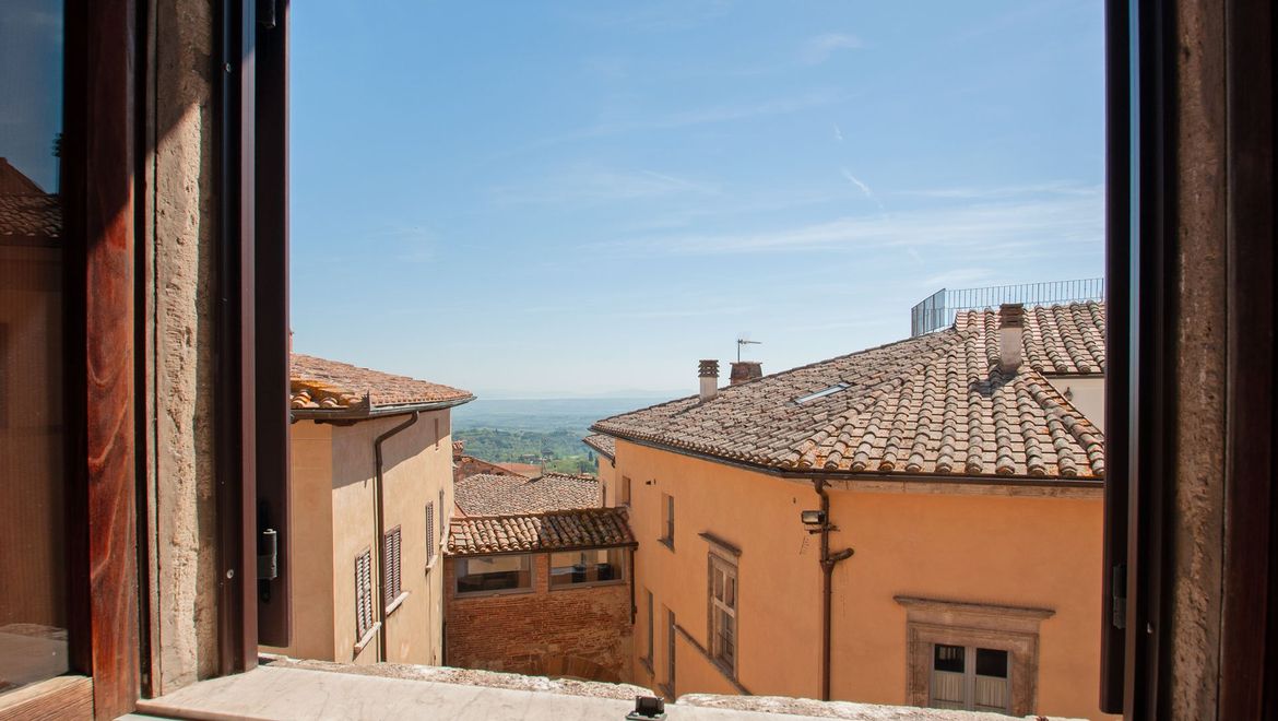 Rolling Hills Italy - Elegante appartamento in vendita nel centro di Montepulciano